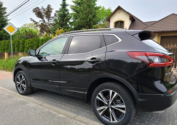 Nissan Qashqai cena 83900 przebieg: 88780, rok produkcji 2017 z Połaniec małe 781